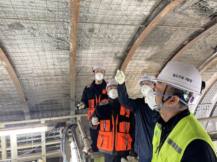 4d5bfd00-62b3-4450-8c96-8f2363ce9acf