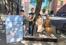 “기억해주세요” 경기도, 독일·이탈리아 소녀상에 ‘평화의 꽃배달’