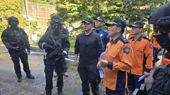 1cdc6ec2-d86f-4346-aa17-7f11d8cde45e